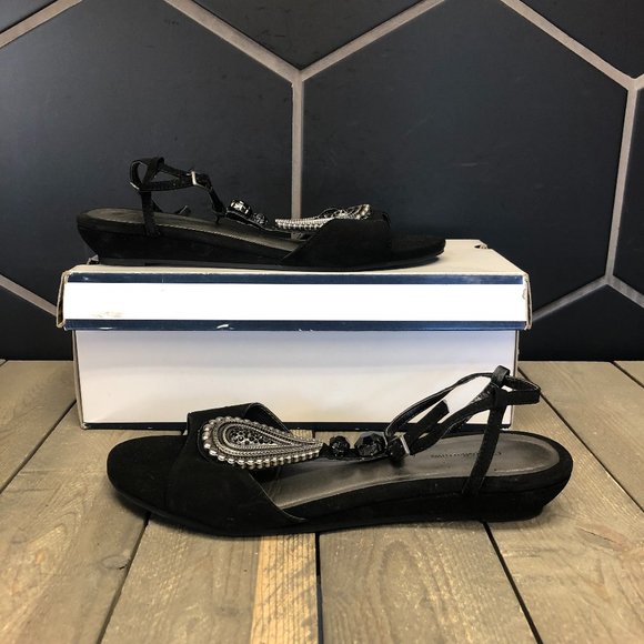 ~Used Womens Croft & Barrow Celeste Black Open Toe Flat Sandals Fancy Size 9 - Picture 1 of 7